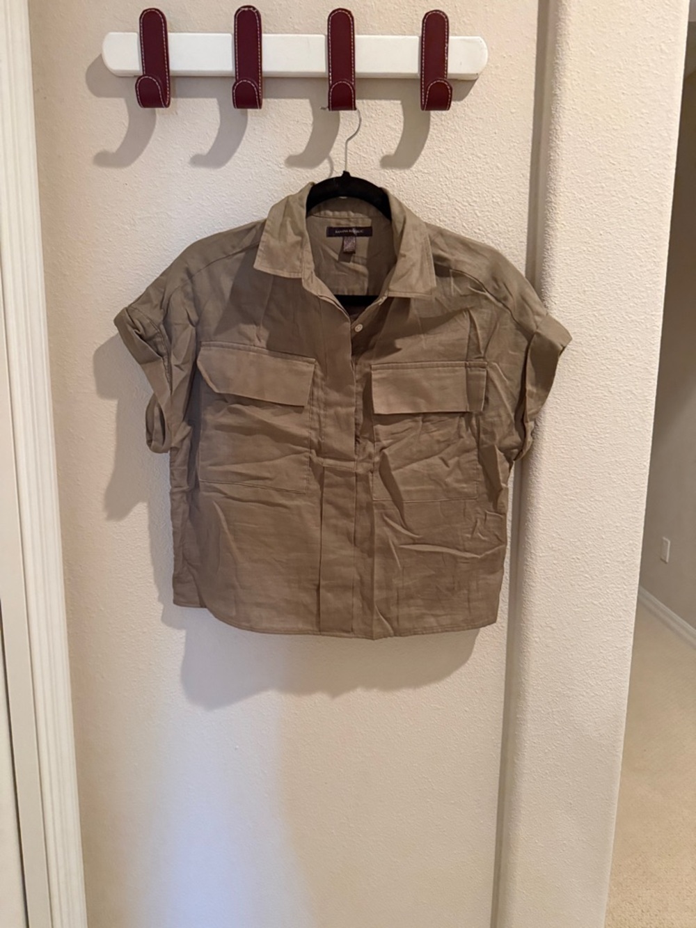 Banana Republic Short Sleeve Utility Shirt Jacket in Khaki
